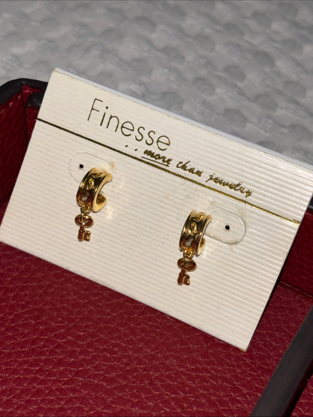 VINTAGE FINESSE GOLDTONE DANGLING KEY EARRINGS